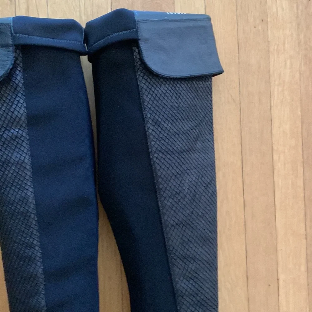 Stuart Weitzman Reserve Over the Knee Boots (Snake Reserve) in 7.5M